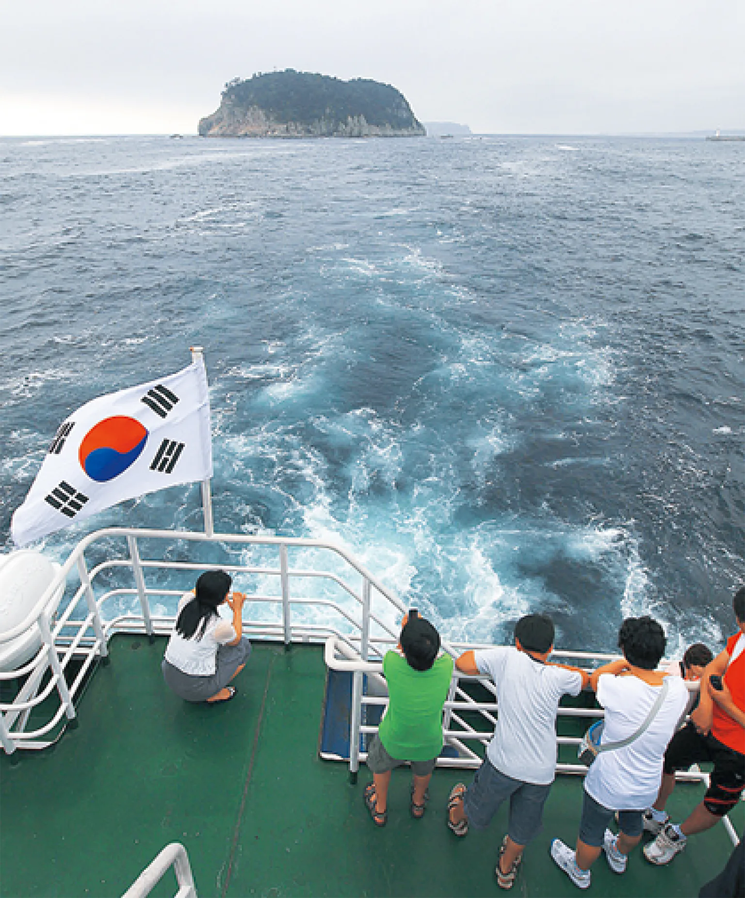 チェジュ島の遊覧船の画像