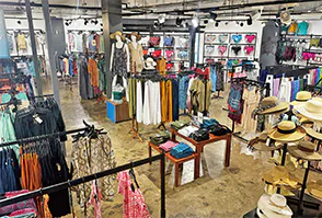 クラウドブレイクの内観の画像