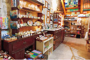 ドゥブロヴァチュカ・クチャの店舗内観画像