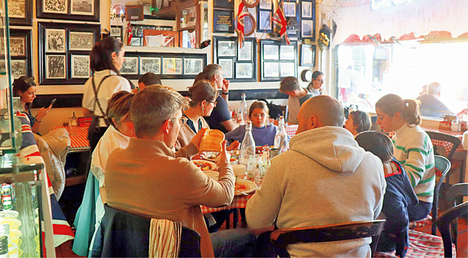 テリーズ・カフェ （テリーズ・デリ）の店内画像
