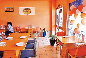 インディアナ・タンドーリ・レストラン＆バーの店内画像