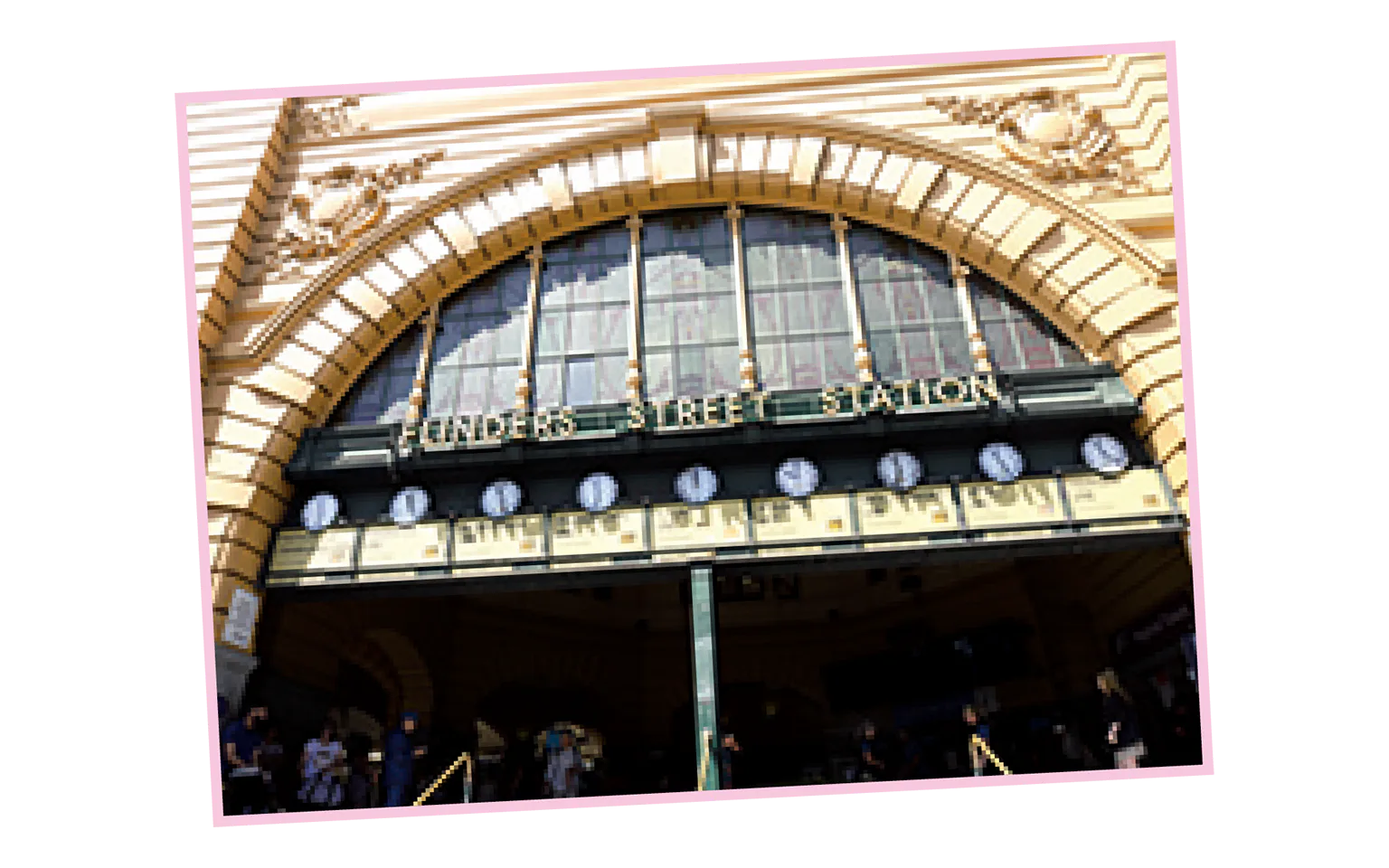 フリンダース・ストリート駅の時計の画像