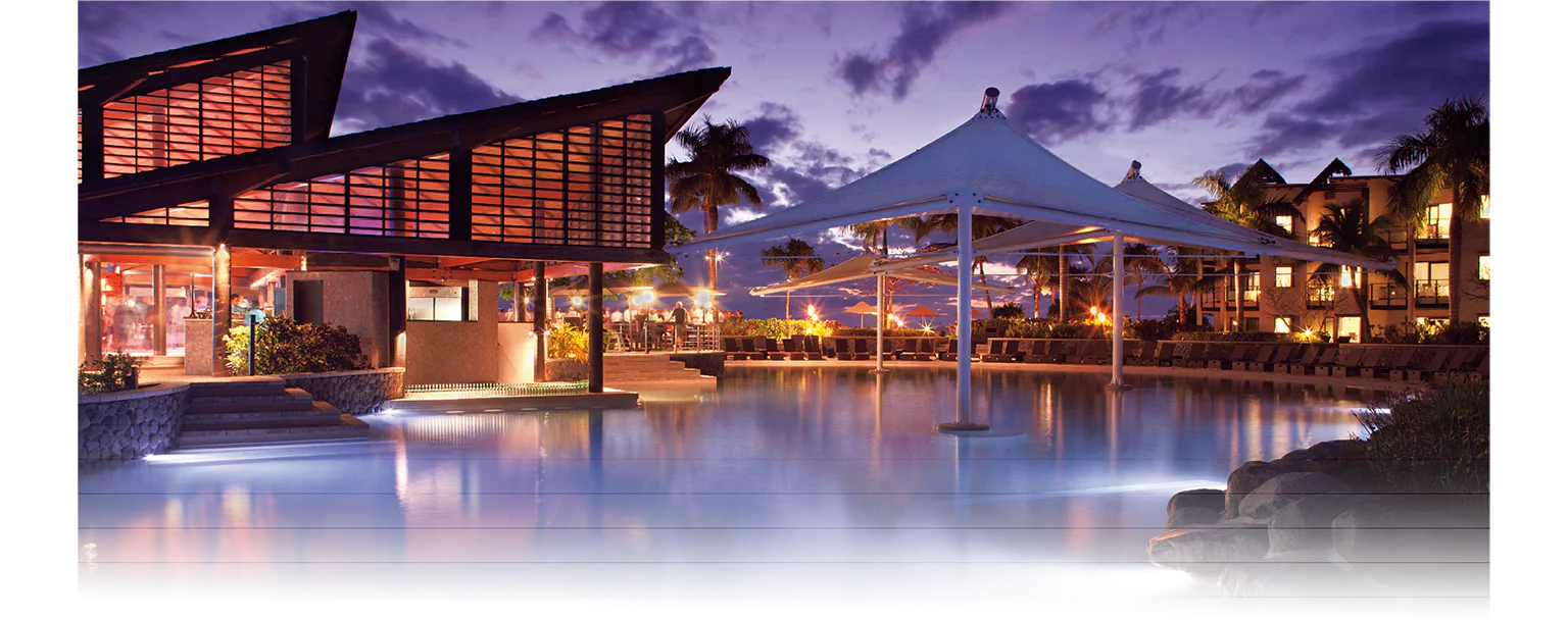 夜はライトアップされロマンティックにの画像