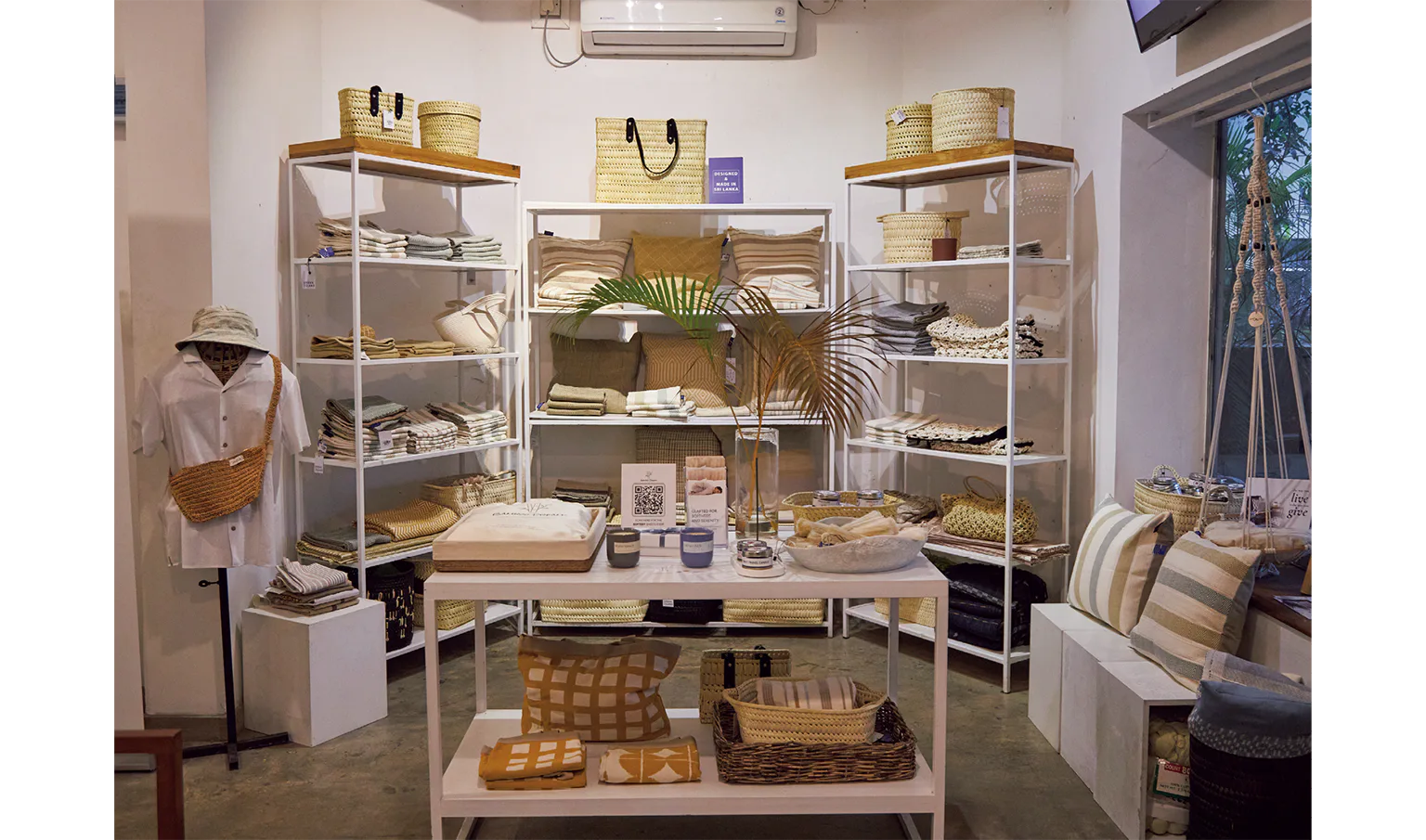 アーバン・アイランドの内観の画像