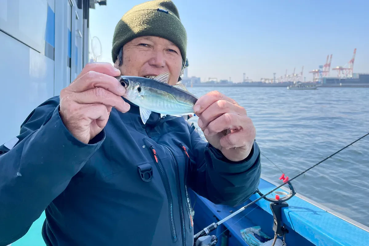 その後もアジがポツポツと釣れる