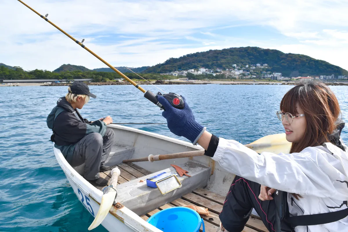 アタリが多くて真剣に釣りをするお二人