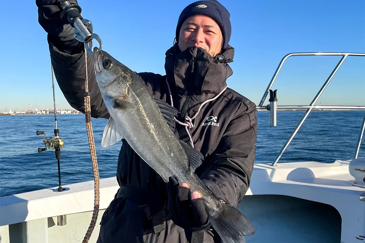 50cmほどのシーバスを追釣