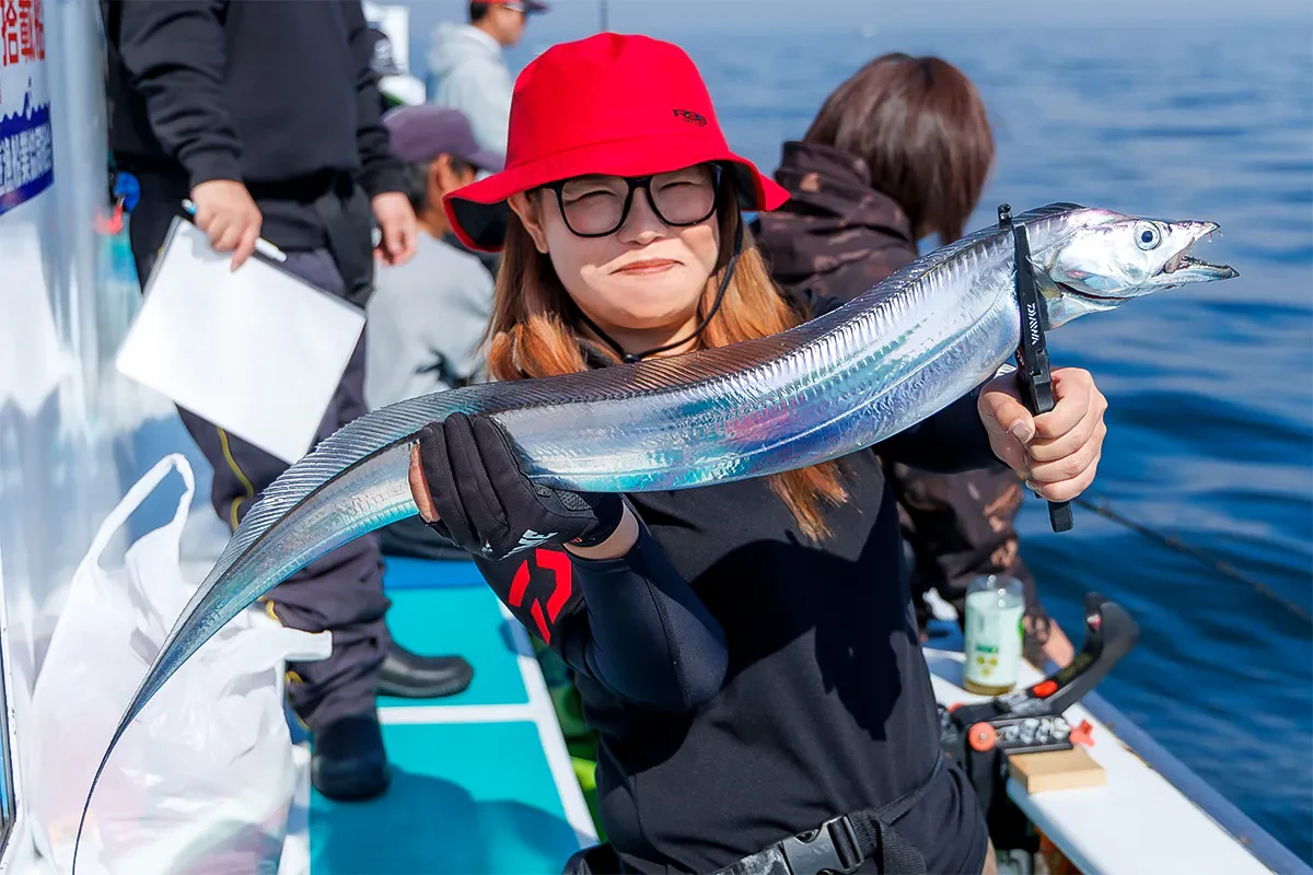 こちらもナイスサイズのタチウオ