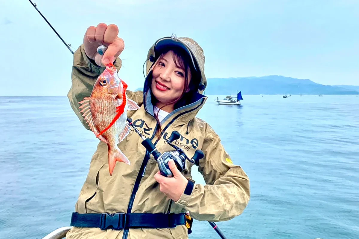 小型ながらものぞみん1匹目のマダイ