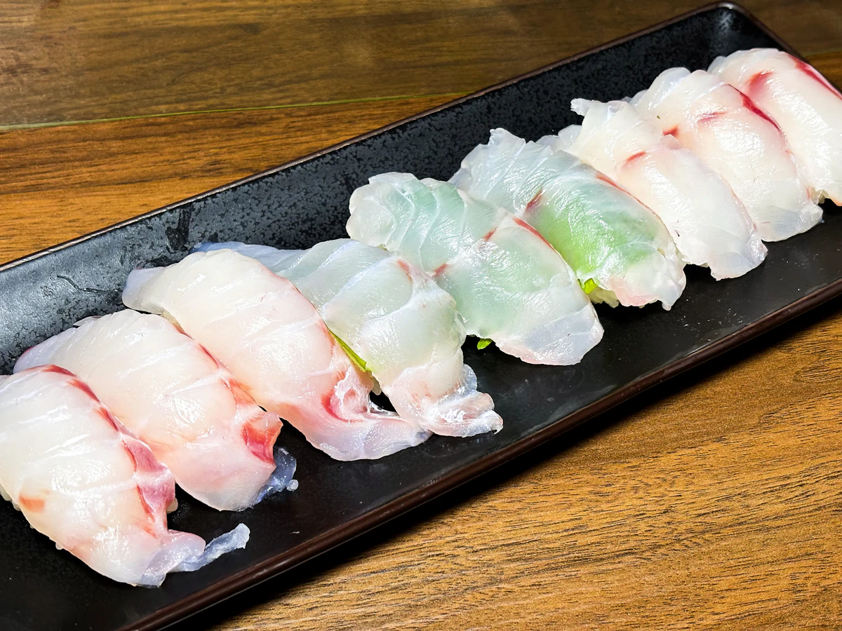 マハタとイナダの寿司