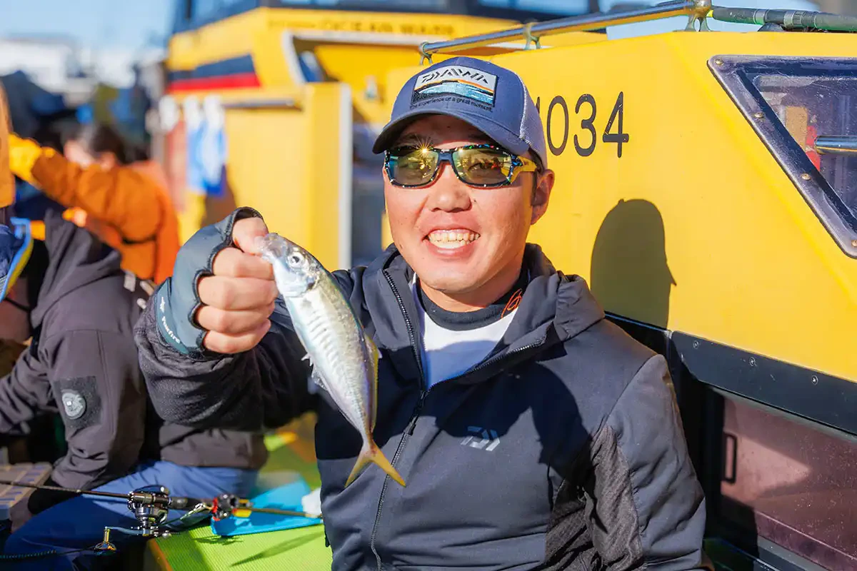 アジを釣って笑顔