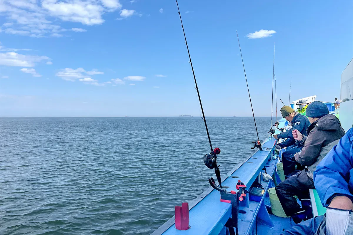 納竿して大森「まる八」の桟橋へ向かう