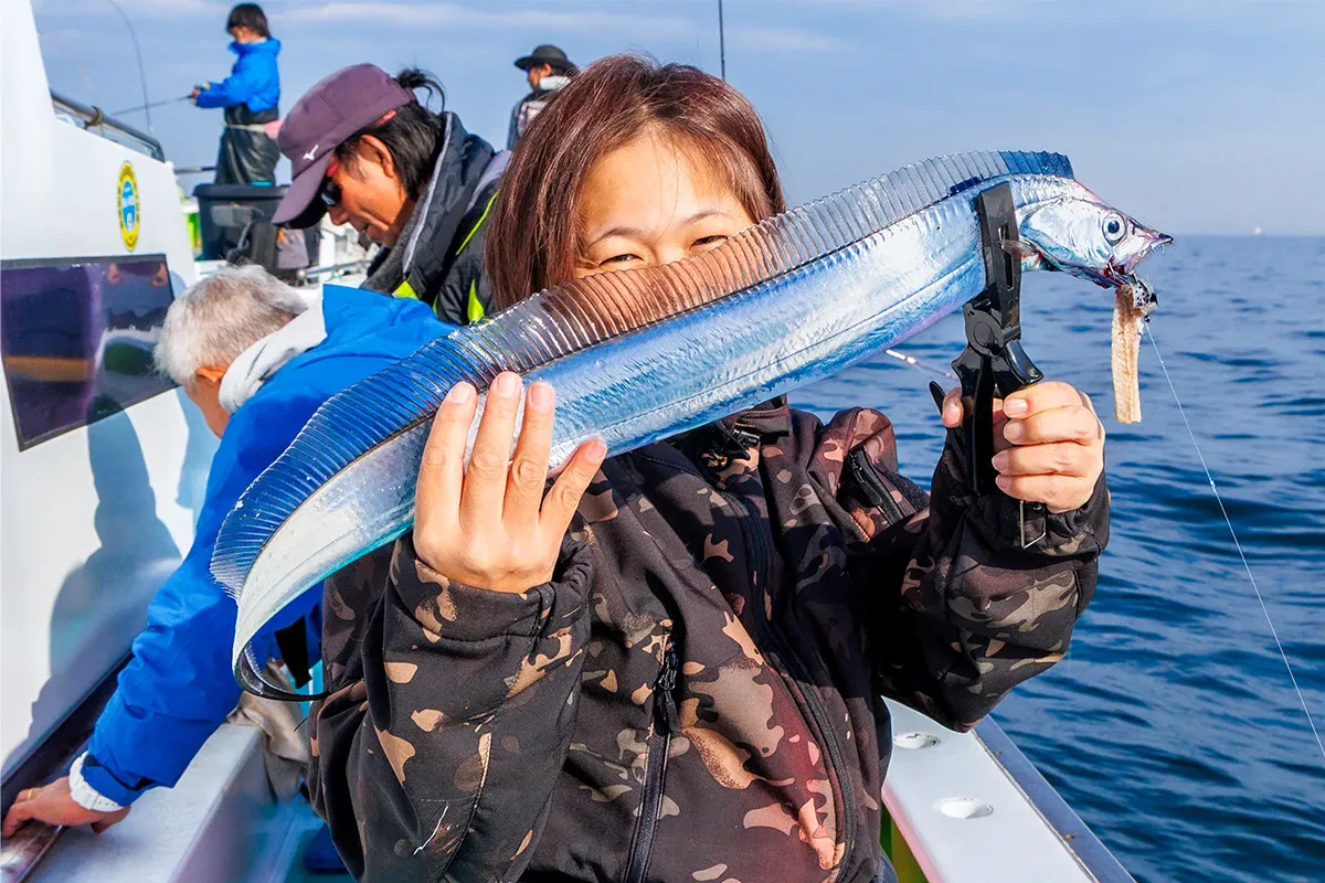 1投目で早速タチウオキャッチ