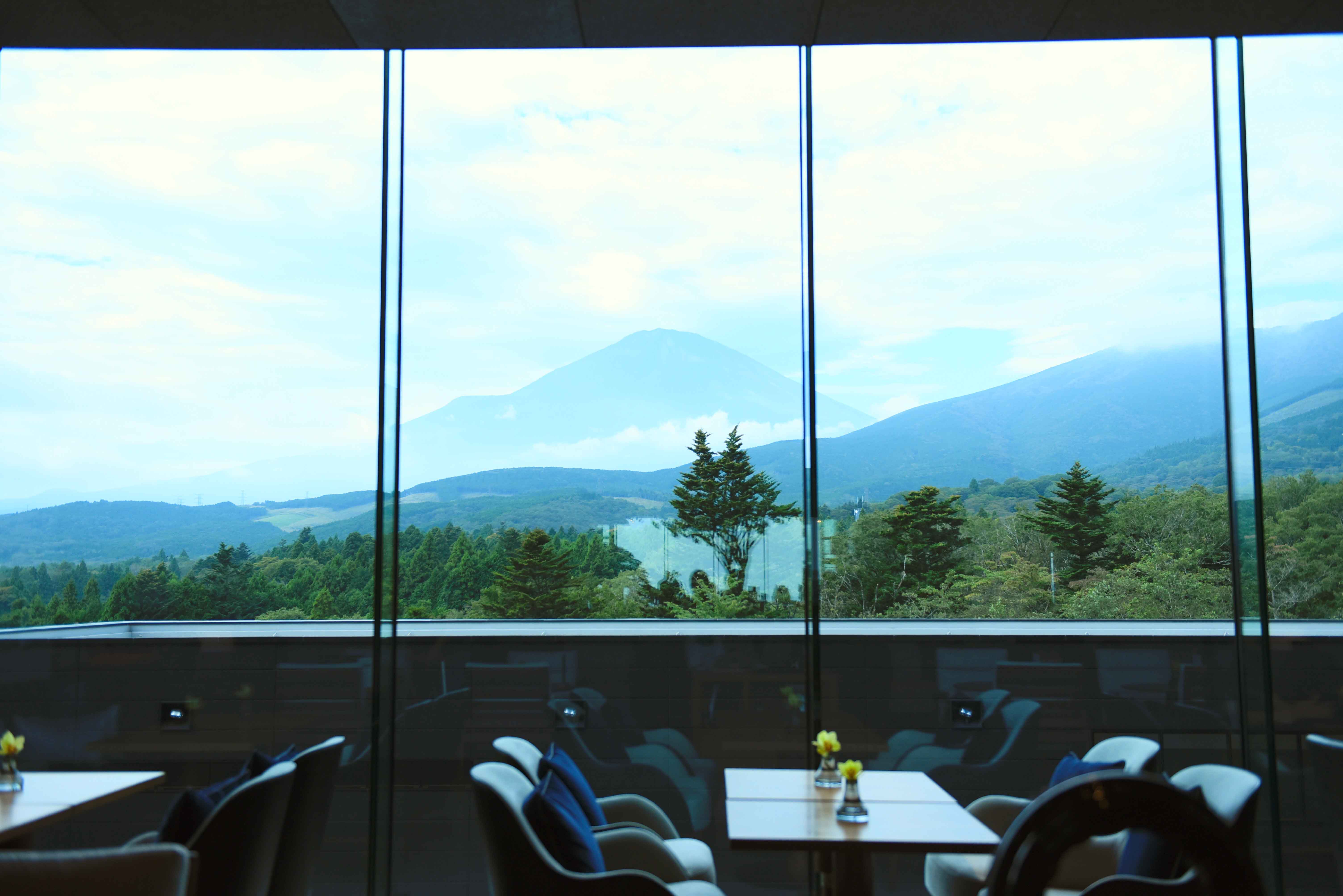 TROFEO Loungeでは天気がよいと富士山が目の前