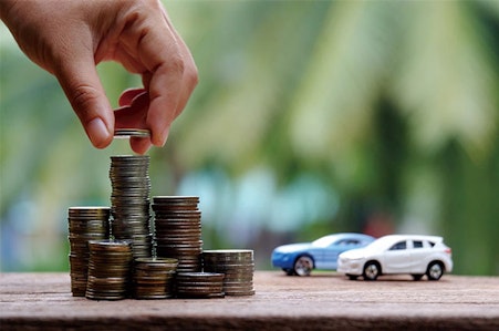 自動車税の仕組みを解説！普通車や軽自動車の税金はいくら？