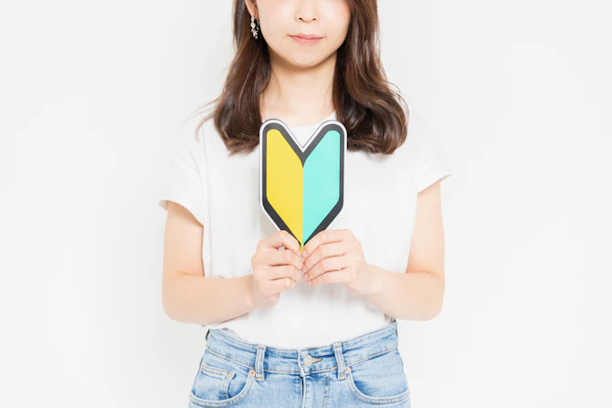 安心の目印！初心者のための「初心者マーク（若葉マーク）」徹底ガイド：期間と正しい使い方