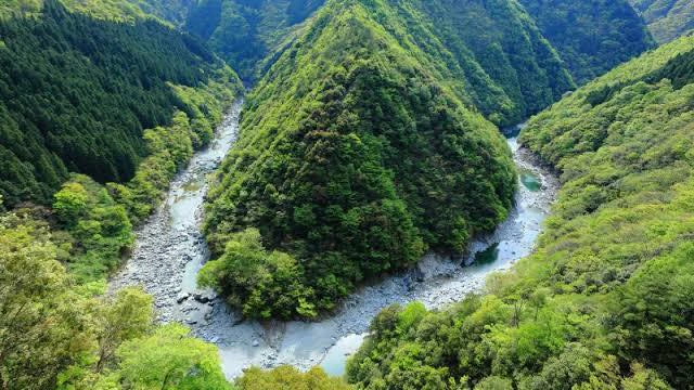 徳島県ご当地VTuber・蒼藍アオに観光スポット紹介8