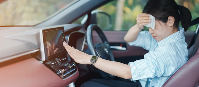 【灼熱地獄から生還】夏場の車内温度を「爆速」で下げる最強メソッド！JAFも認めた効率重視のテクニック