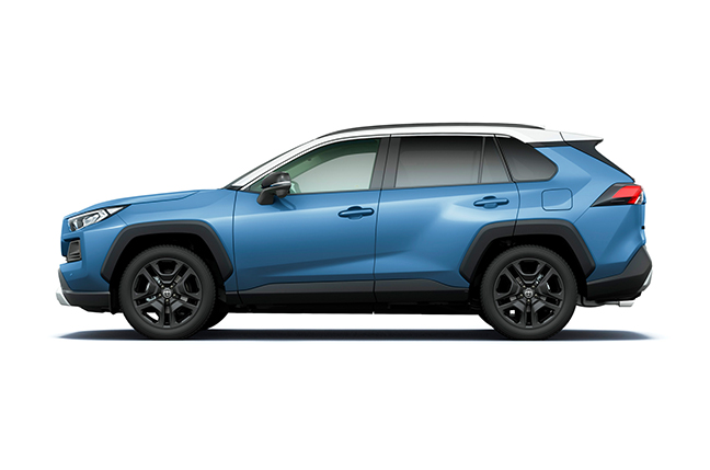 2021年12月、RAV4ハイブリッドアドベンチャーの登場と一部改良