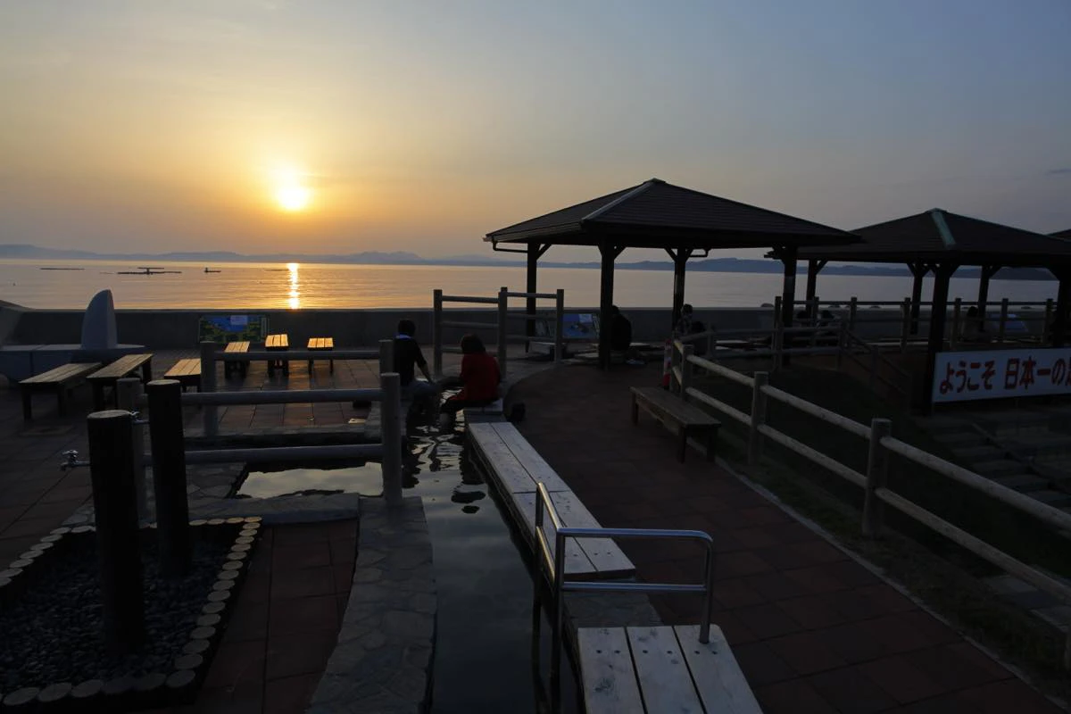 夕暮れ時の雰囲気も最高です ©長崎県観光連盟
