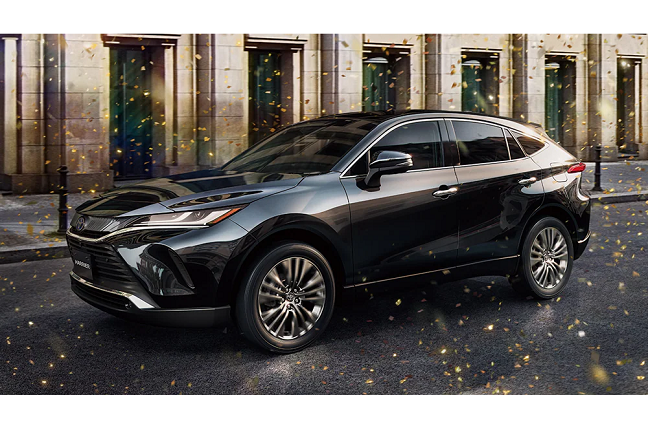 SUV・トヨタのハリアーはどこが進化した?納期は?燃費も紹介