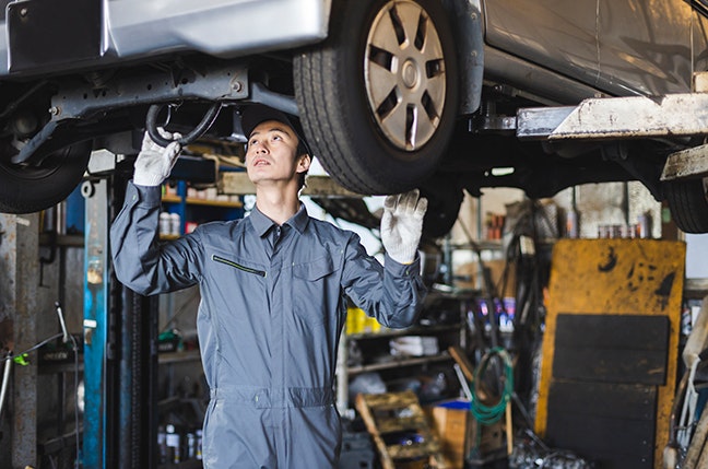 【車の修理】どこに行けばいい?KINTOは修理費も月額コミ!|KINTO