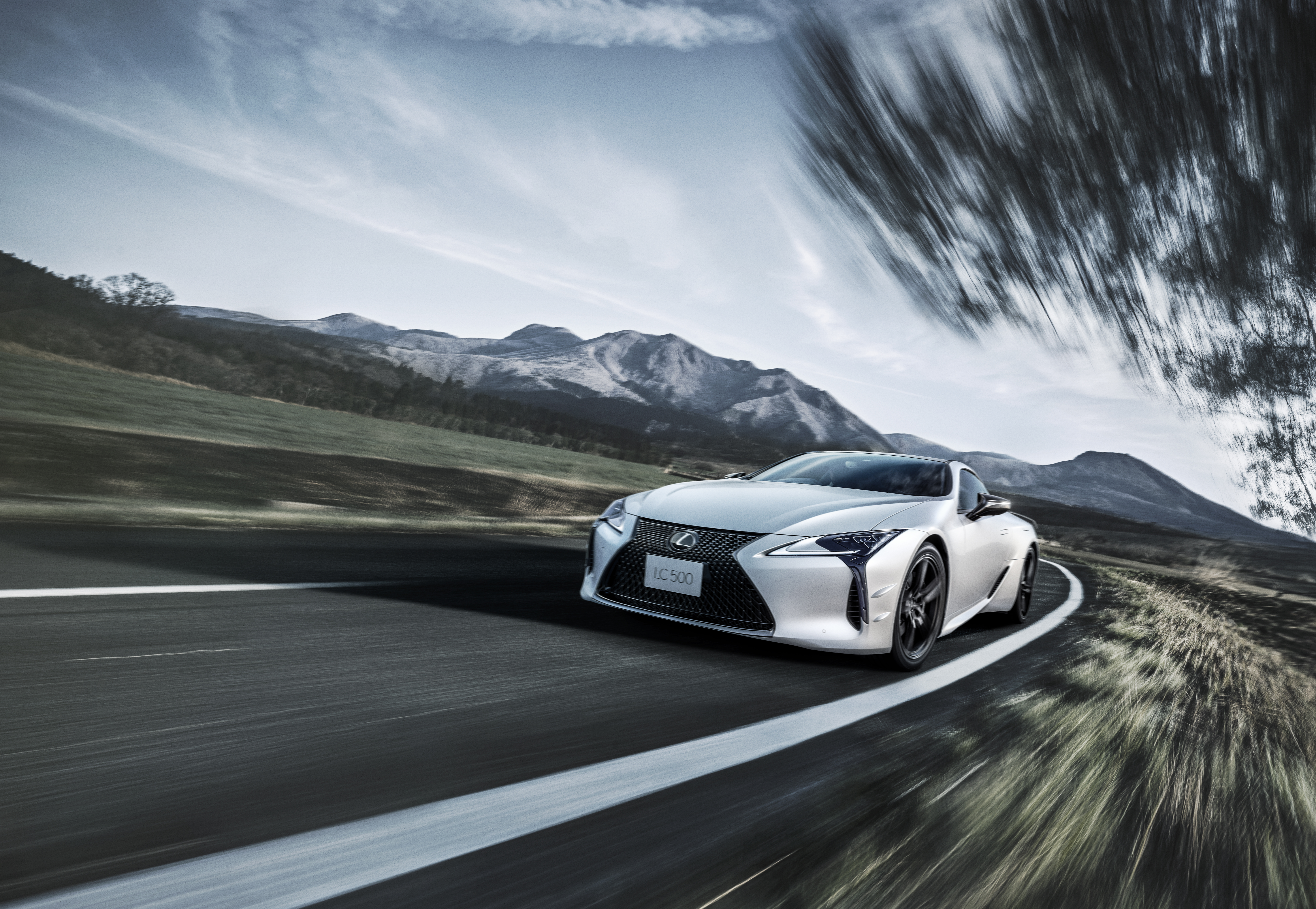 LC500特別仕様車“EDGE”