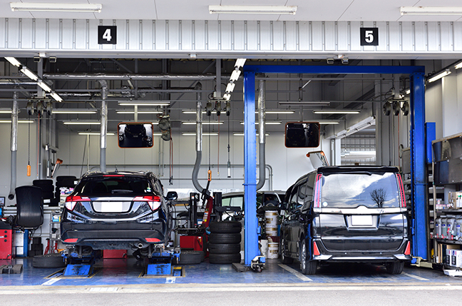 【車の修理】どこに行けばいい?KINTOは修理費も月額コミ!|KINTO