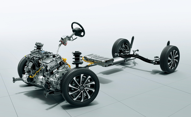 新型ヴォクシーのHYBRID SYSTEM シャシー