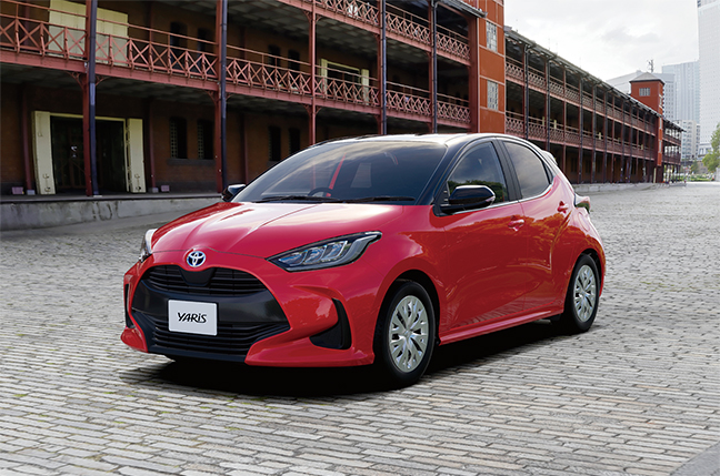 ヤリス HYBRID Z 1.5L(2WD/E-four)ブラック×コーラルクリスタルシャイン