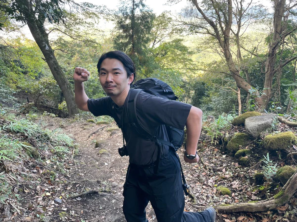 登山経験者としていろいろ相談に乗ってくれたカメラマンの寺内暁さん。月に数回マイカーで登山へ。鋸山登山の前日には鍋割山に行ってきたそう