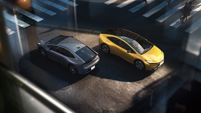 新型プリウス、PHEVとハイブリッドの燃費性能を比較