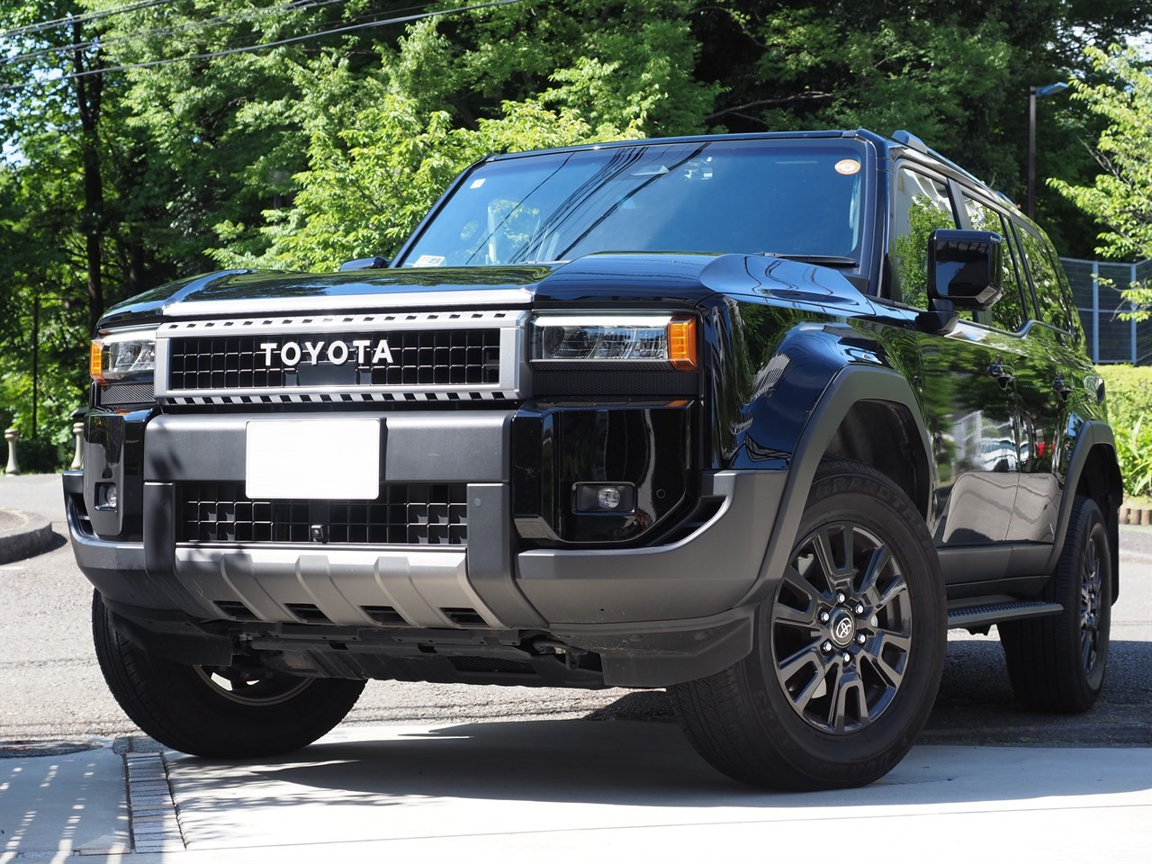 ディーゼル　120-140 トヨタ ランドクルーザー ZX DSL 2.8L 4WD(7人乗り) ※モノトーン仕様車