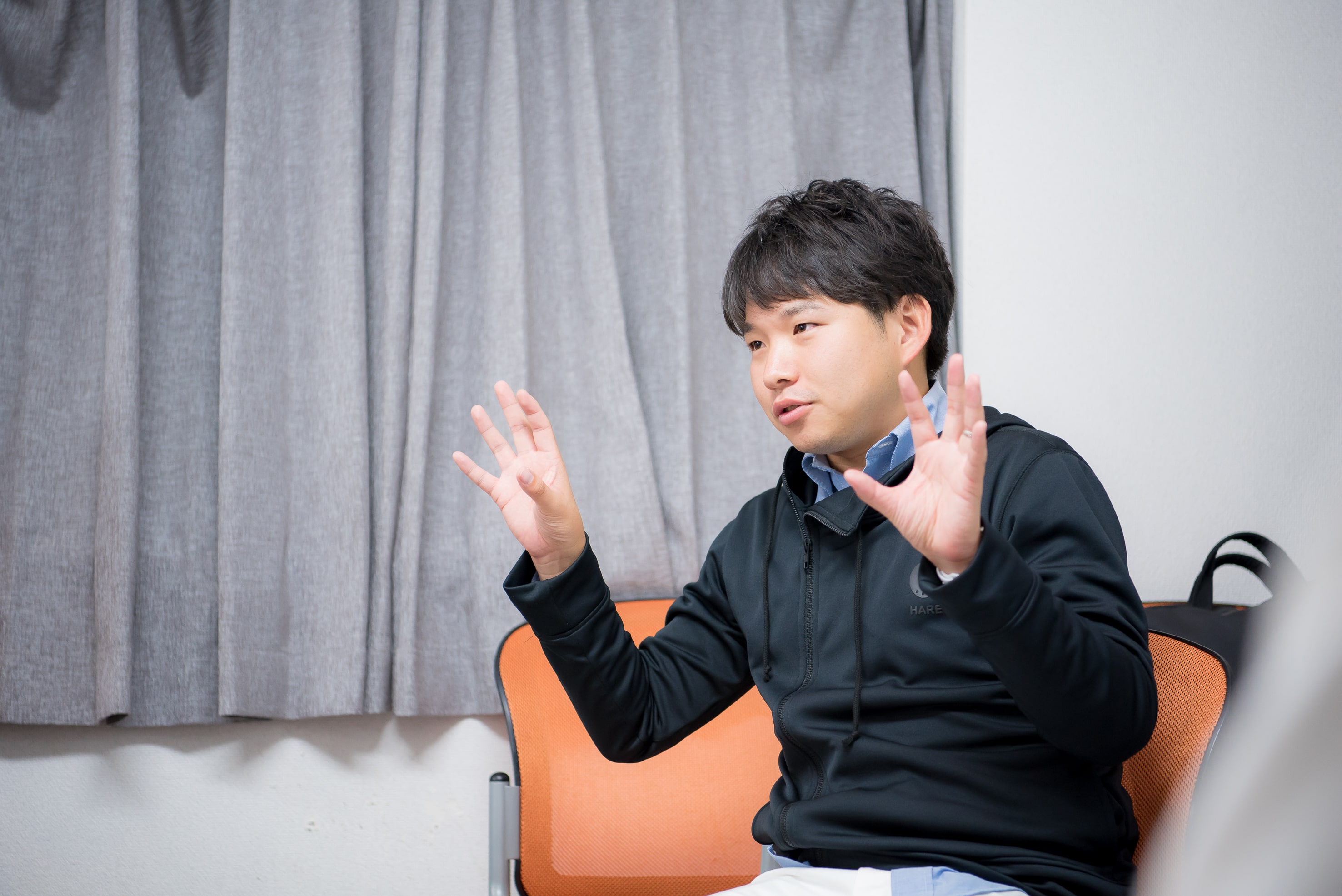 複業研究家・西村創一朗さん｜社内限定座談会の様子 | コラム
