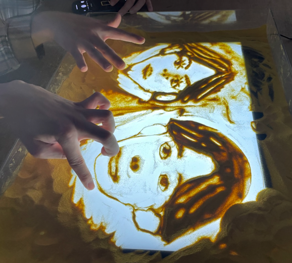 日本医療科学大学でのサンドアート講義