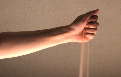 サンドアートの描き方の基本「落とし」