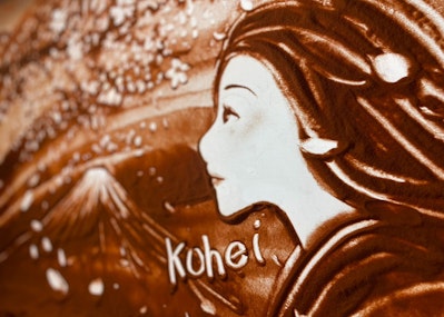 ぜひセピア砂の厚みを見てほしいです!