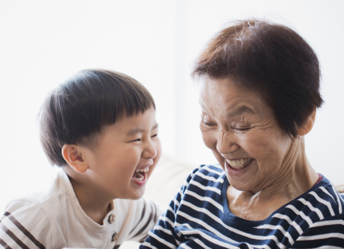 母の日は“会う理由”を贈る。手渡しで届けるフォトギフト