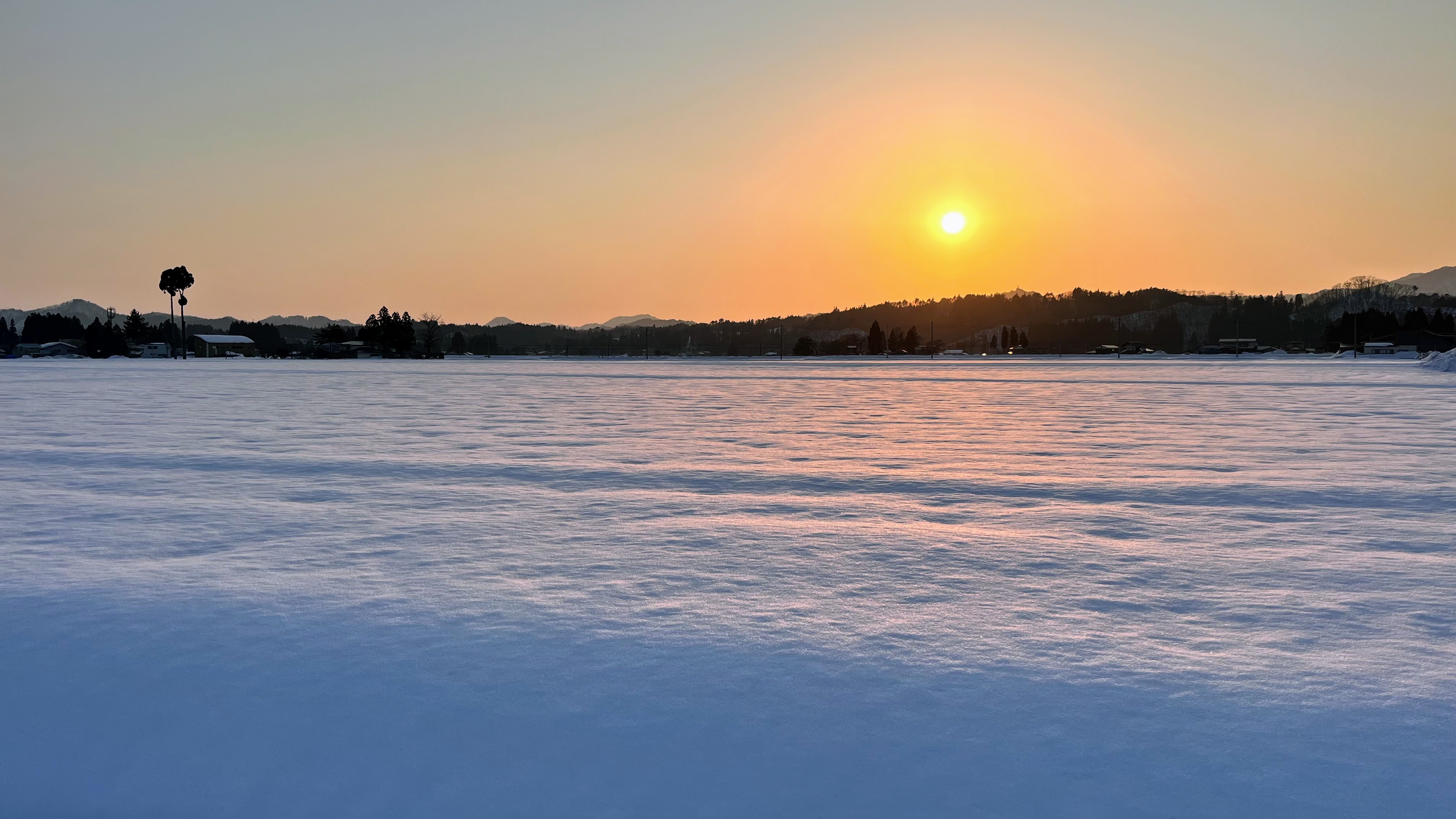 秋田の雪の上を歩く「堅雪散歩」 6