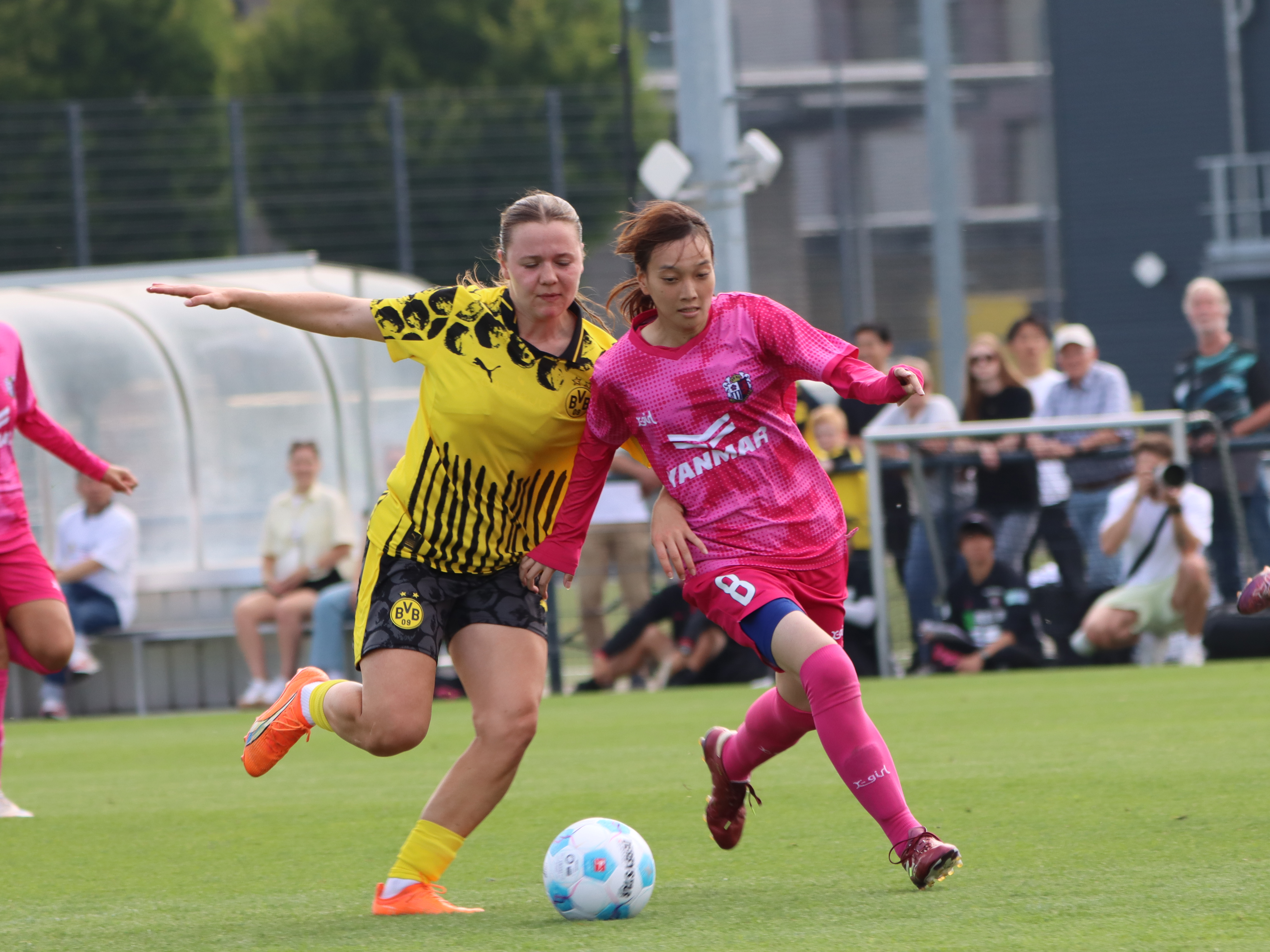 トレーニングマッチの結果vsBorussia Dortmund frauen