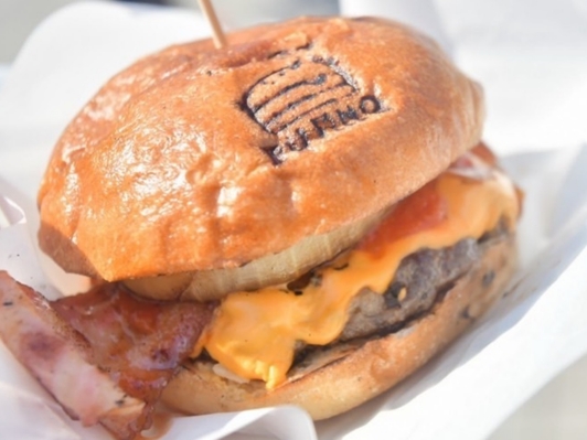 BURGER FUJINO