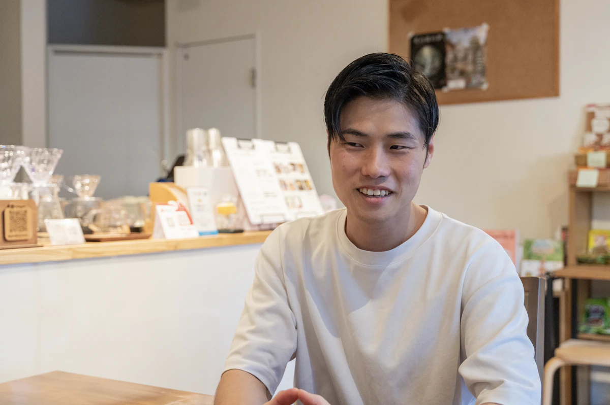 インタビューに答える見澤幸輝さん