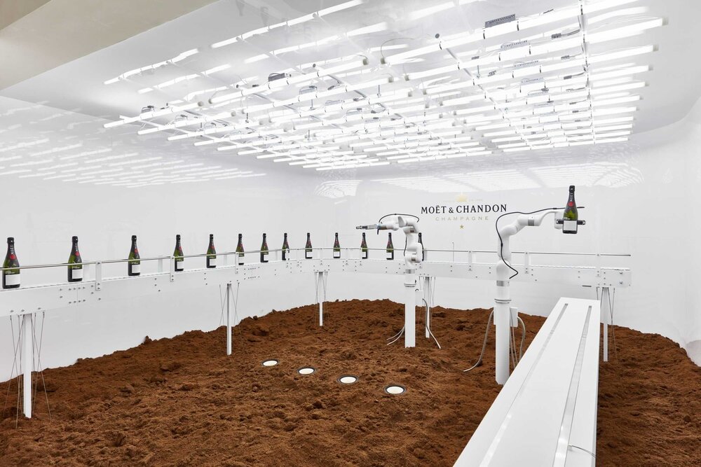 Moët&Chandon AMBUSHコラボ yoon Fashion Designer Yoon Ahn Ambushes Moët Impérial Champagne