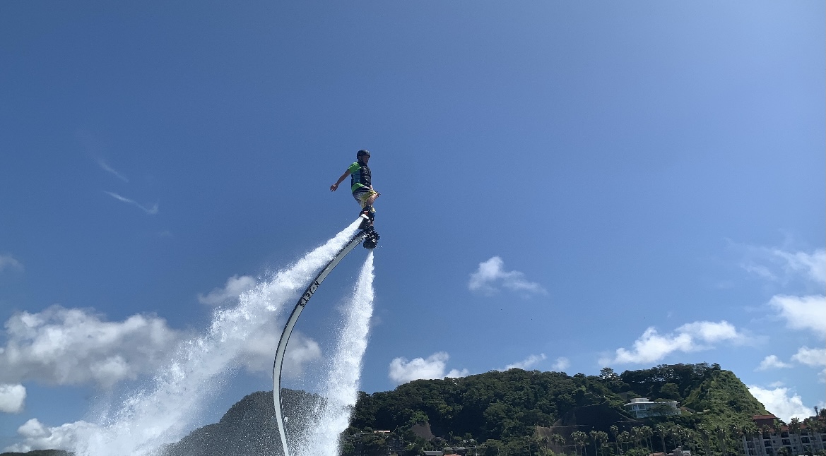 フライボードで空を飛ぼう！