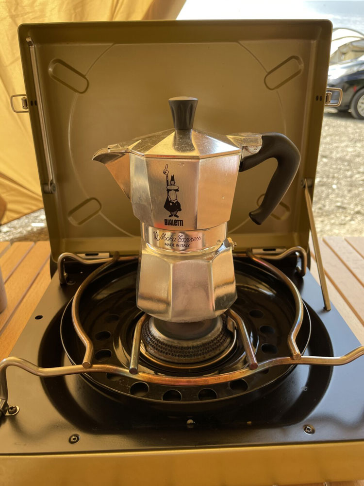 手軽に本格コーヒー】直火式エスプレッソメーカー「マキネッタ」で