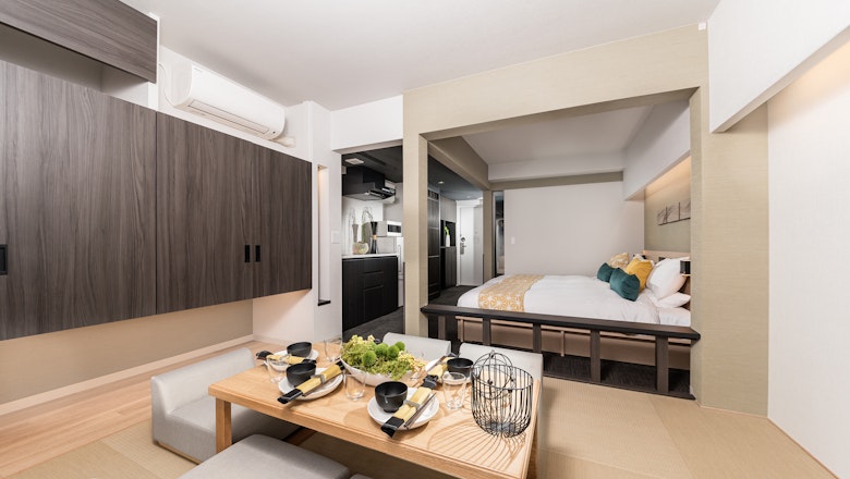 Connecting Japanese Apartment for 10