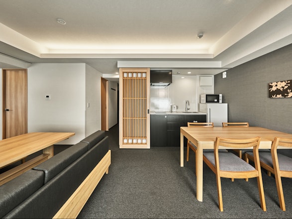 One-Bedroom Apartment(4 Single-Beds)
