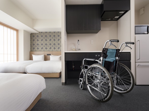 Accessible Apartment (4 Single-Beds)	