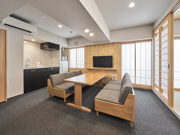 Superior One-Bedroom Japanese Apartment for 6