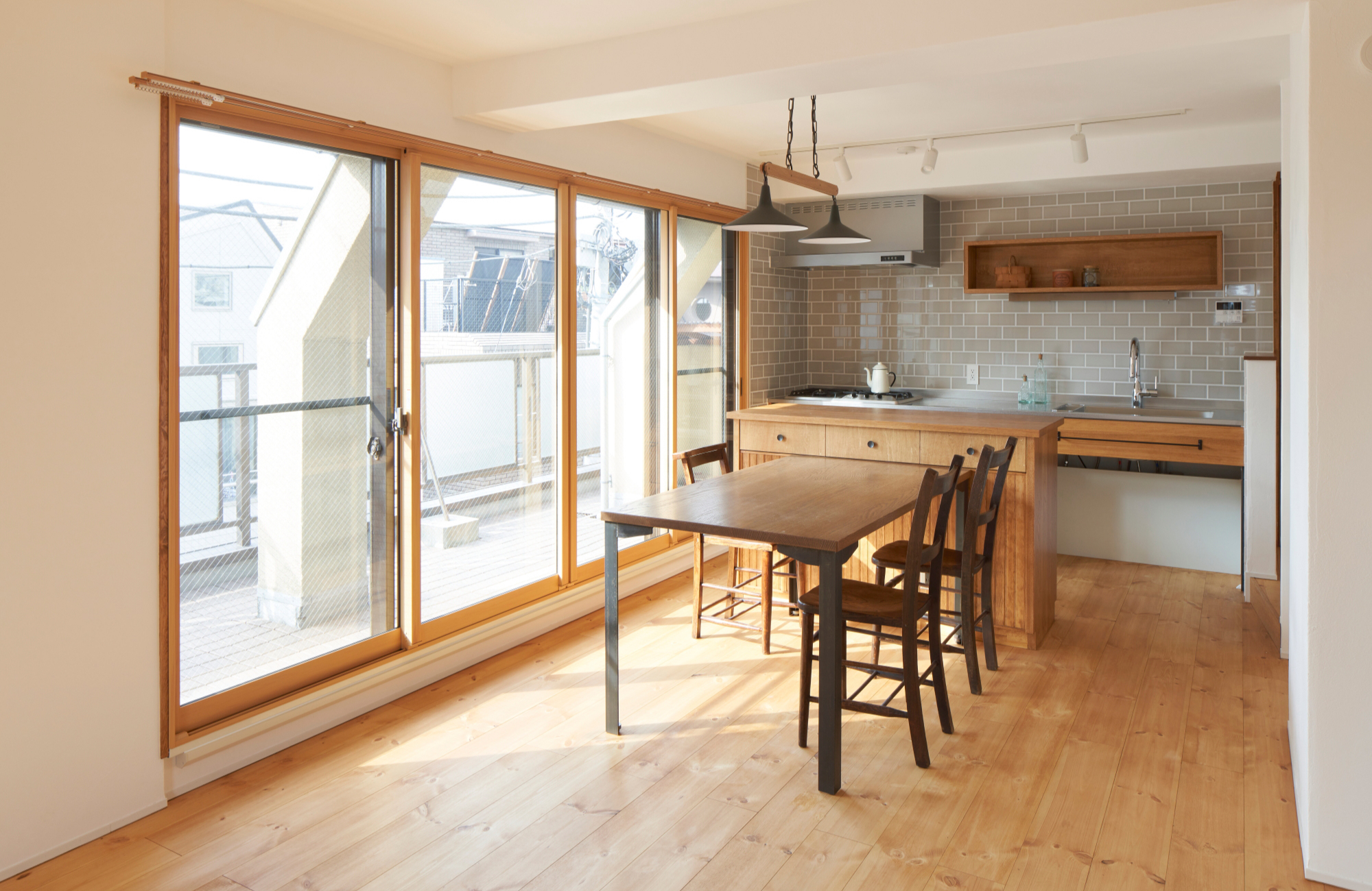 LOVE and PEACE施工事例写真